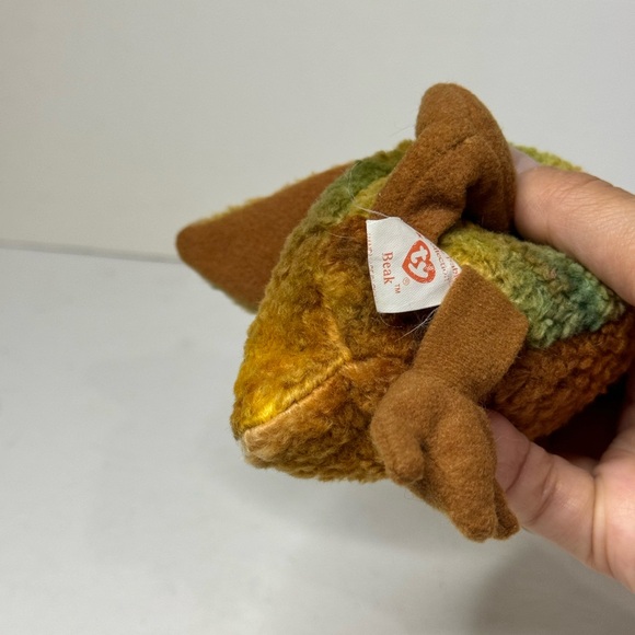Ty Beanie Babies Collection Beak The Kiwi Bird Plush 1998 - Picture 7 of 7